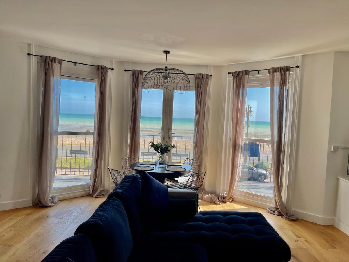 Seaview Flat With Balcony, Spacious 2 Bedroom Уърдинг Екстериор снимка